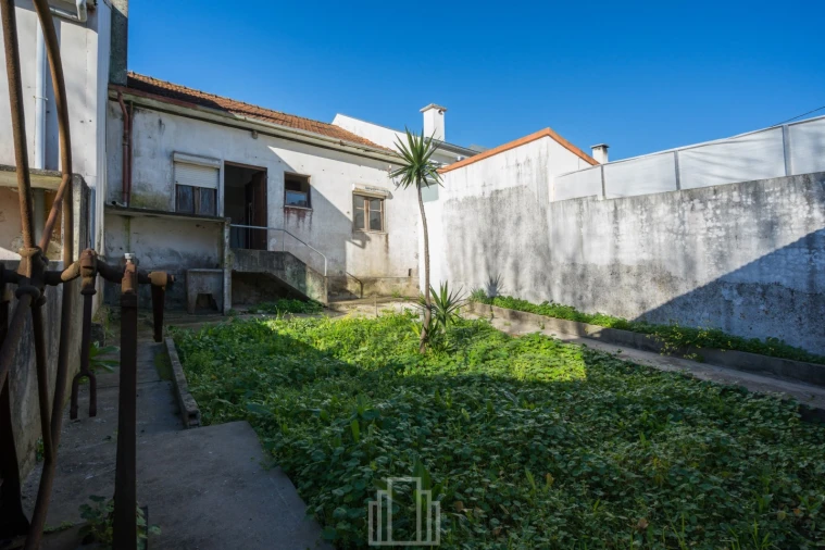 Moradia T3 para Venda em Anta e Guetim Foto 2