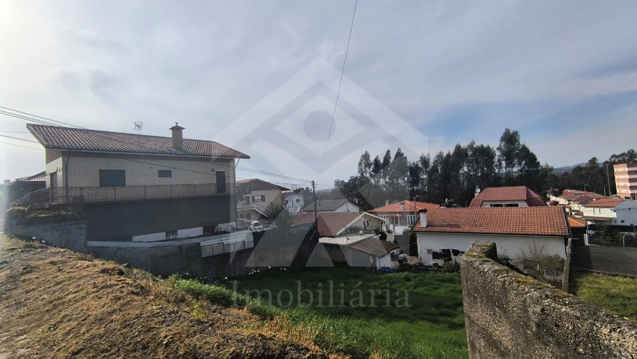Terreno para Venda em Santo Tirso, Couto (Santa Cristina e São Miguel) e Burgães Foto 2