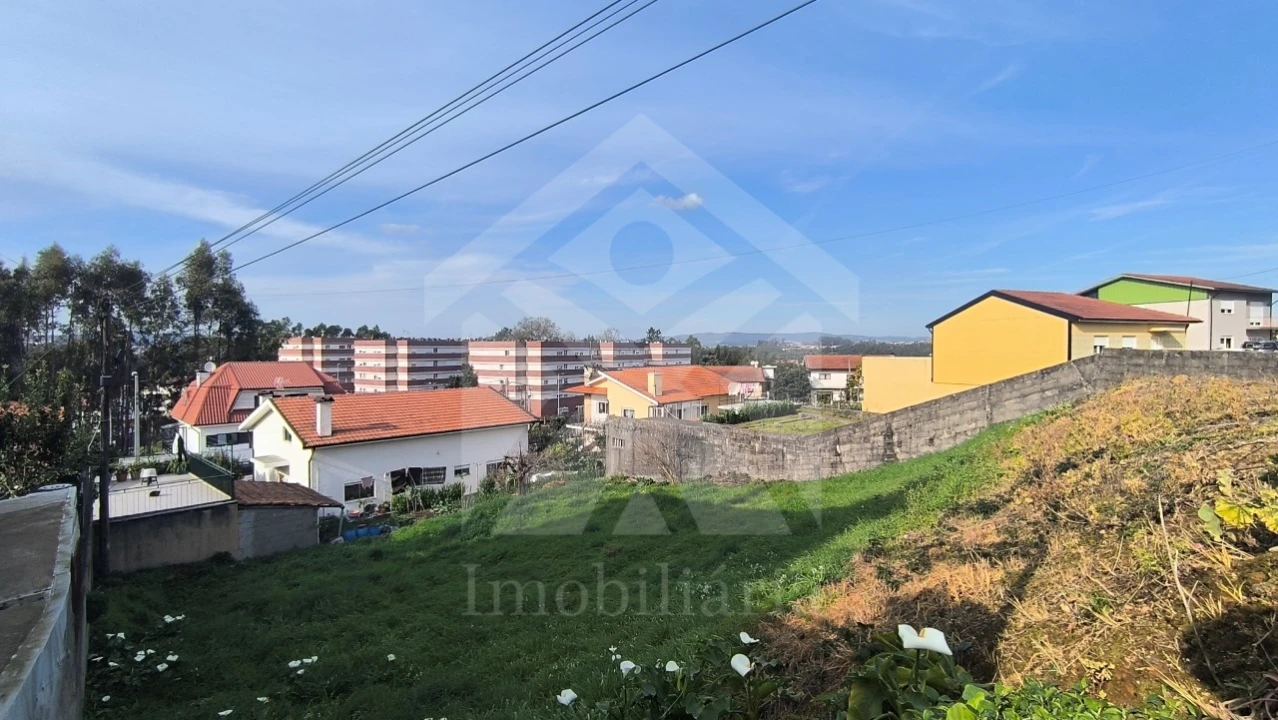 Terreno para Venda em Santo Tirso, Couto (Santa Cristina e São Miguel) e Burgães Foto 12
