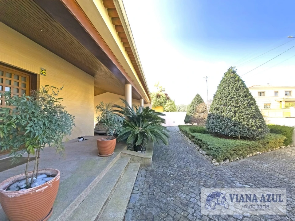 Moradia T3 para Venda em Vila Nova de Anha Foto 2