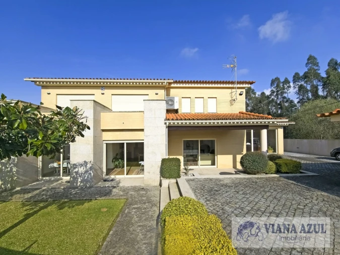 Moradia T3 para Venda em Vila Nova de Anha Foto 4