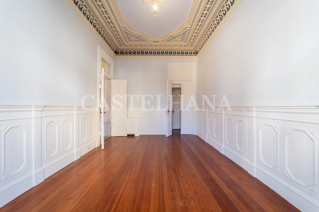 Moradia T6 para Venda em Cedofeita, Santo Ildefonso, Sé, Miragaia, São Nicolau e Vitória Foto 11