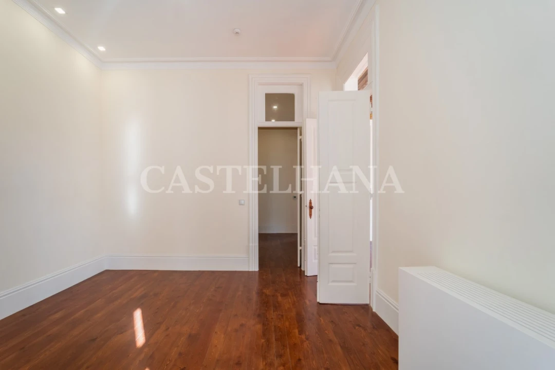 Moradia T6 para Venda em Cedofeita, Santo Ildefonso, Sé, Miragaia, São Nicolau e Vitória Foto 20