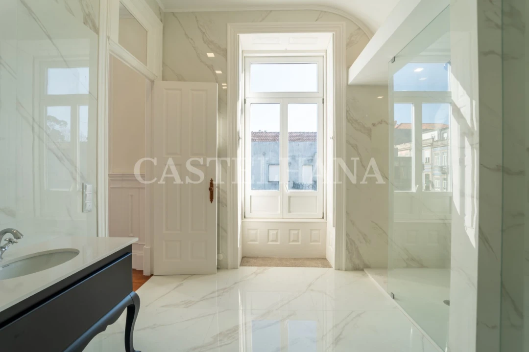 Moradia T6 para Venda em Cedofeita, Santo Ildefonso, Sé, Miragaia, São Nicolau e Vitória Foto 31