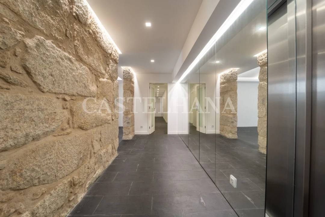 Moradia T6 para Venda em Cedofeita, Santo Ildefonso, Sé, Miragaia, São Nicolau e Vitória Foto 70