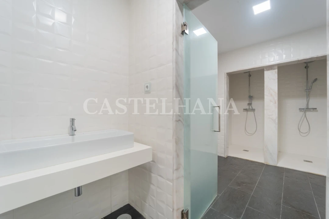 Moradia T6 para Venda em Cedofeita, Santo Ildefonso, Sé, Miragaia, São Nicolau e Vitória Foto 80