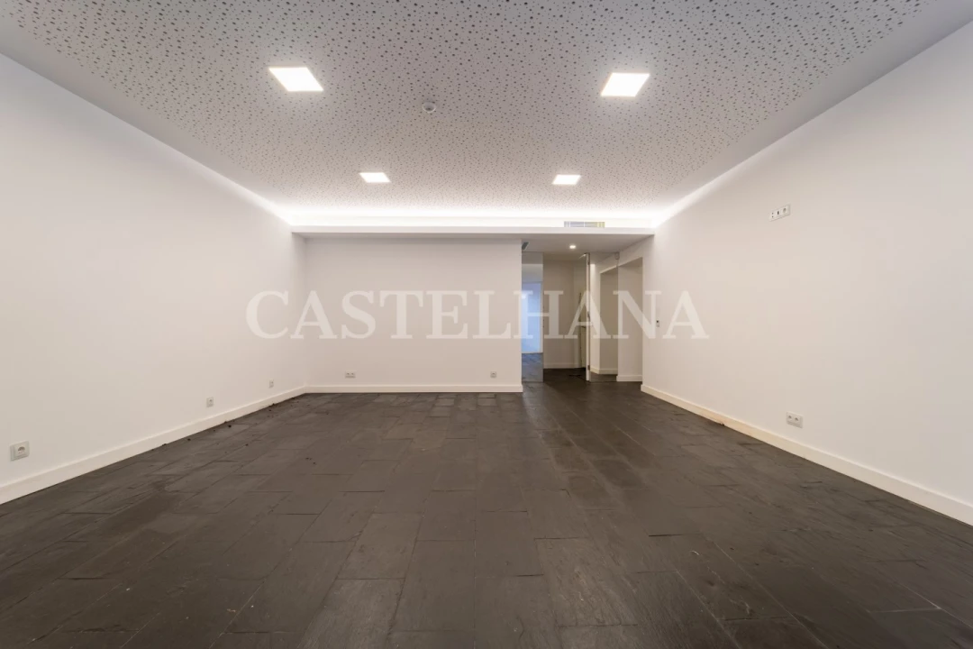 Moradia T6 para Venda em Cedofeita, Santo Ildefonso, Sé, Miragaia, São Nicolau e Vitória Foto 84