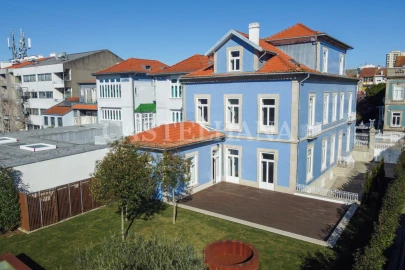 Moradia T6 para Venda em Cedofeita, Santo Ildefonso, Sé, Miragaia, São Nicolau e Vitória