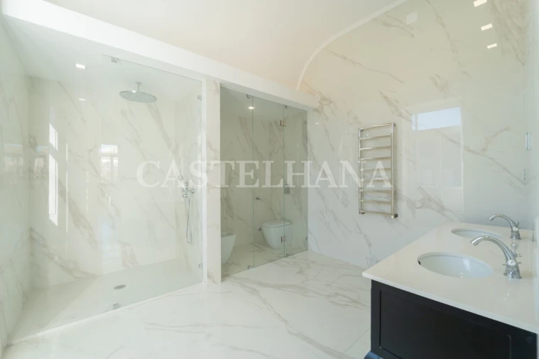 Moradia T6 para Venda em Cedofeita, Santo Ildefonso, Sé, Miragaia, São Nicolau e Vitória Foto 30