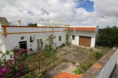 Moradia T4 para Venda em Loule (São Clemente)