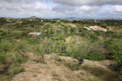 Moradia T4 para Venda em Loule (São Clemente)