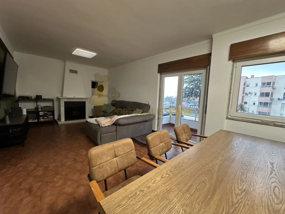 Moradia T5 para Venda em São João Baptista e Santa Maria dos Olivais Foto 25