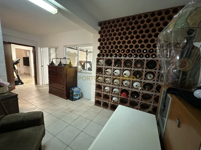 Moradia T5 para Venda em São João Baptista e Santa Maria dos Olivais Foto 15