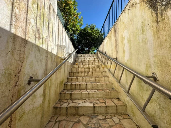 Moradia T5 para Venda em São João Baptista e Santa Maria dos Olivais Foto 41