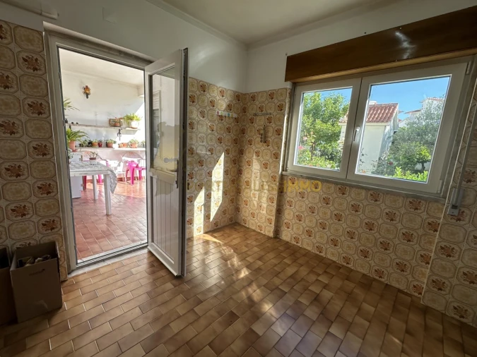 Moradia T5 para Venda em São João Baptista e Santa Maria dos Olivais Foto 42