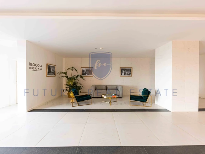 Apartamento T3 para Venda em São Martinho Foto 3