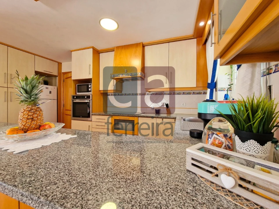 Moradia T6 para Venda em Santa Catarina Foto 9