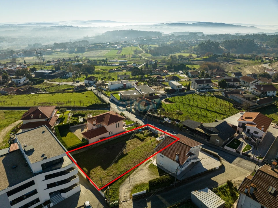 Terreno para Venda em Penamaior Foto 2