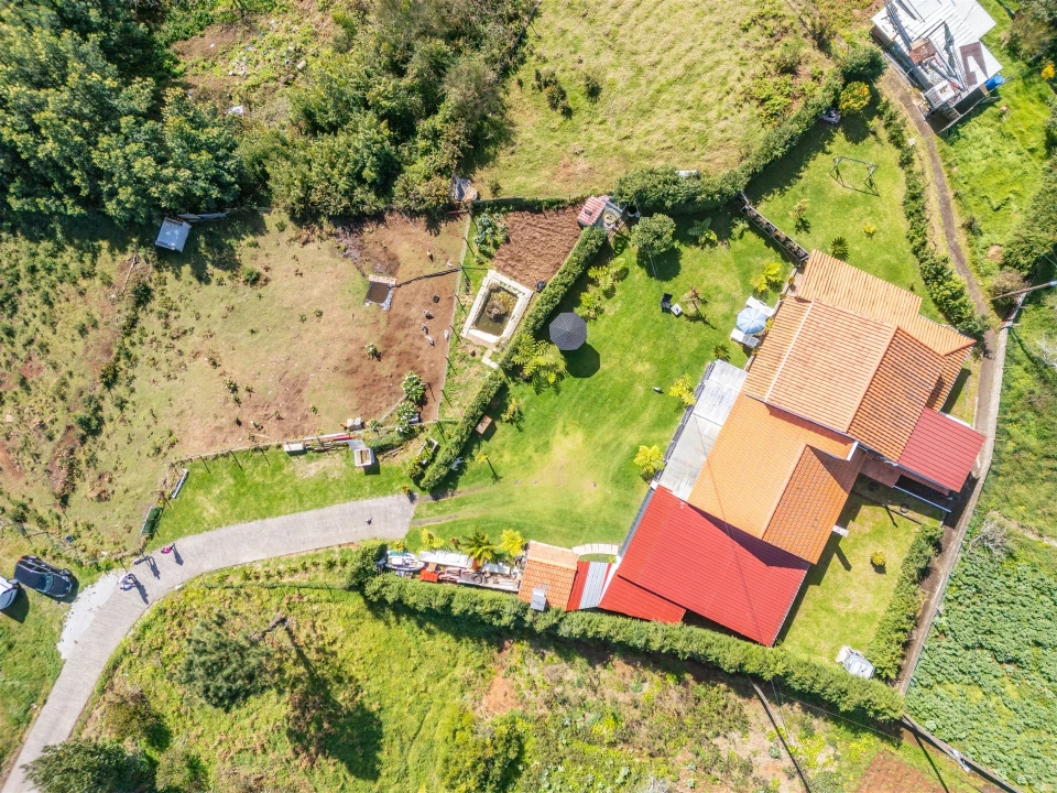 Moradia T3 para Venda em Santo Antonio da Serra Foto 30