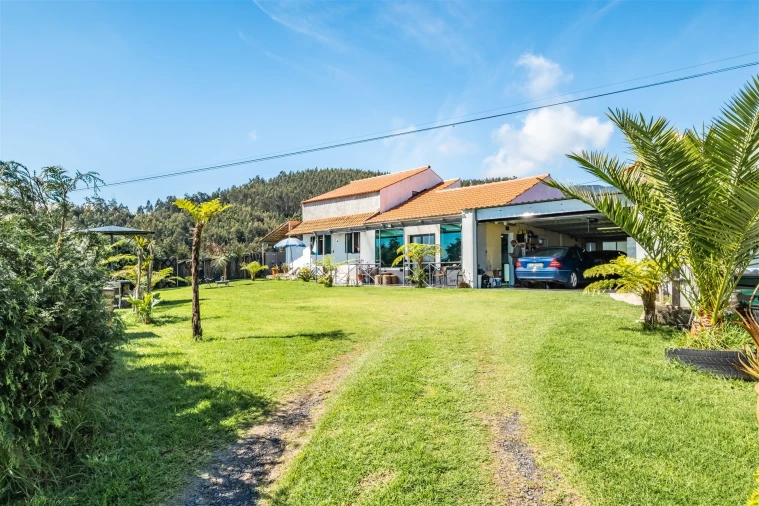 Moradia T3 para Venda em Santo Antonio da Serra Foto 26