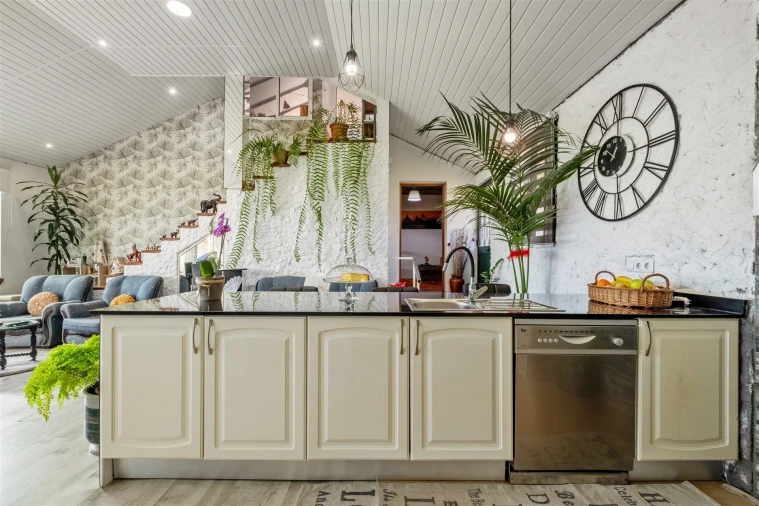 Moradia T3 para Venda em Santo Antonio da Serra Foto 5