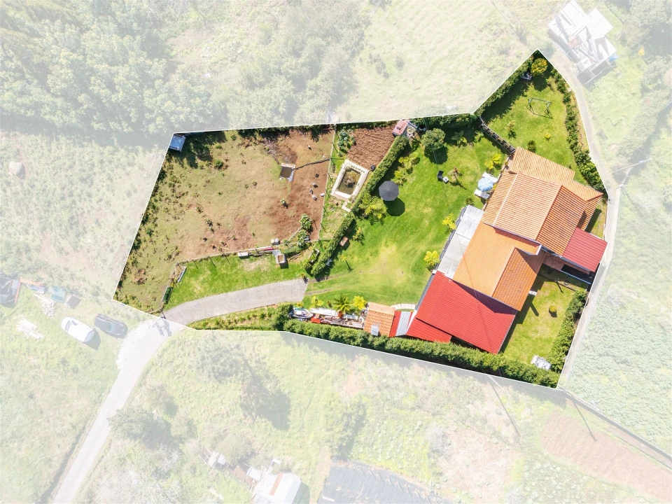 Moradia T3 para Venda em Santo Antonio da Serra Foto 29