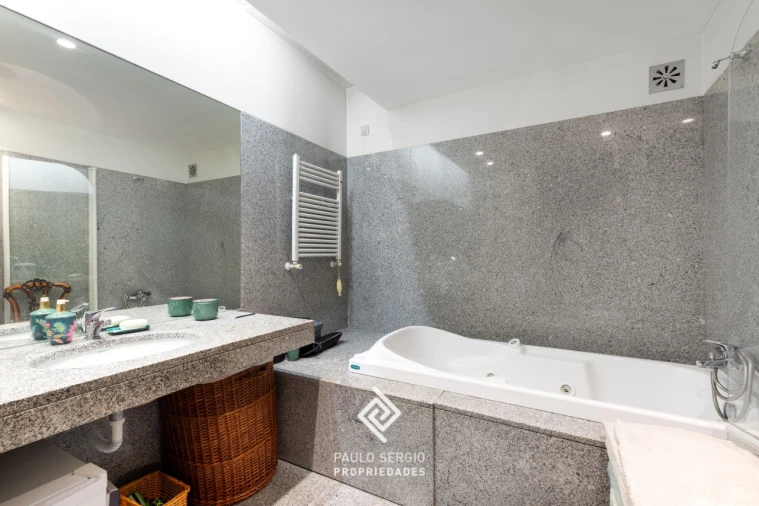 Moradia T6 para Venda em Pencelo Foto 18