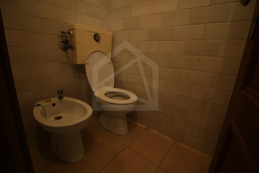 Loja para Venda em São João da Madeira Foto 9