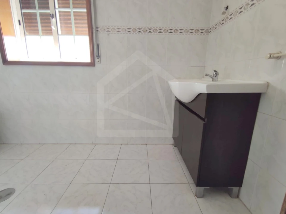 Apartamento T3 para Venda em Carregosa Foto 11