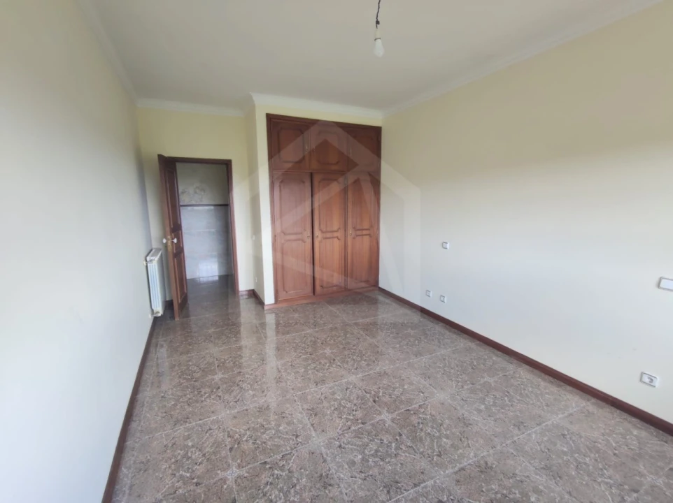 Apartamento T3 para Venda em Carregosa Foto 15