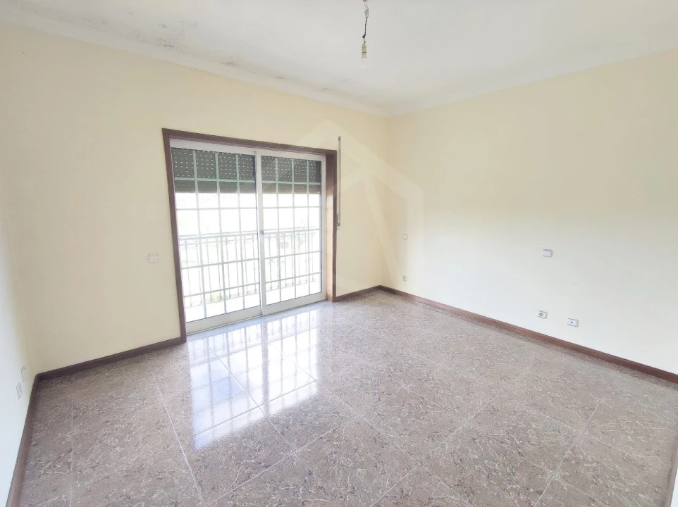 Apartamento T3 para Venda em Carregosa Foto 11