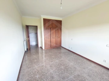 Apartamento T3 para Venda em Carregosa