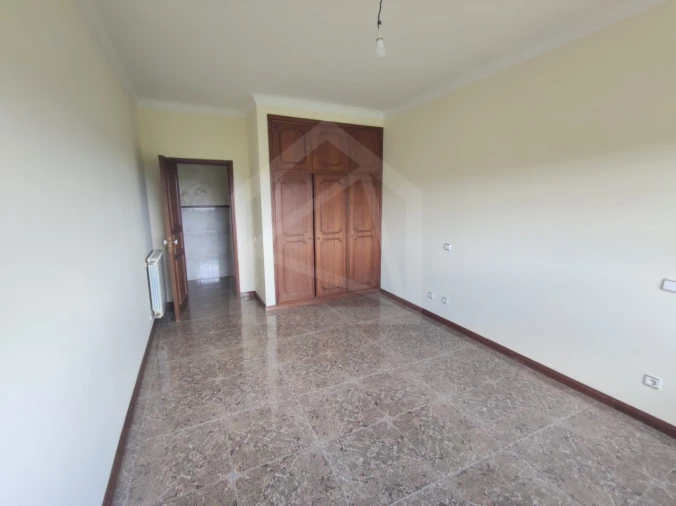 Apartamento T3 para Venda em Carregosa Foto 15