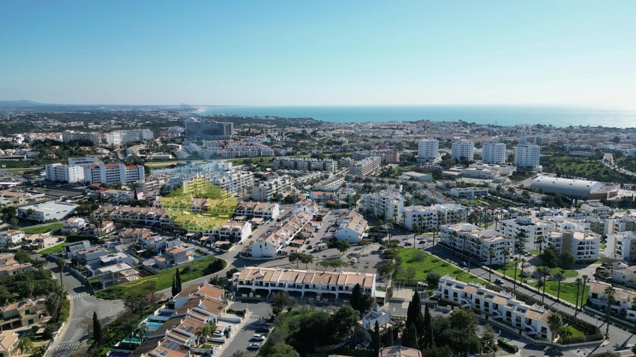 Moradia T3 para Venda em Albufeira e Olhos de Água Foto 34