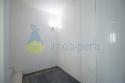 Moradia T3 para Venda em Albufeira e Olhos de Água