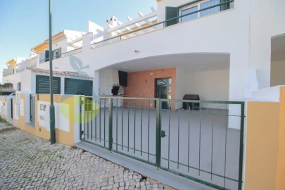 Moradia T3 para Venda em Albufeira e Olhos de Água