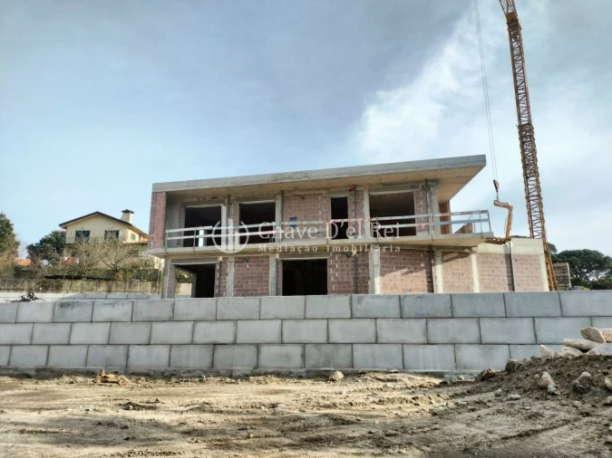 Moradia T4 para Venda em São João de Lourosa Foto 31