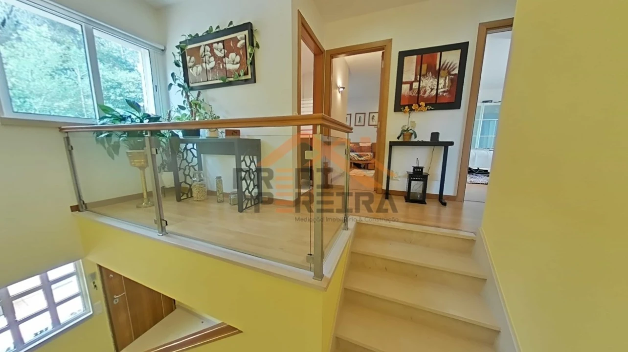 Moradia T4 para Venda em Ramada e Caneças Foto 26