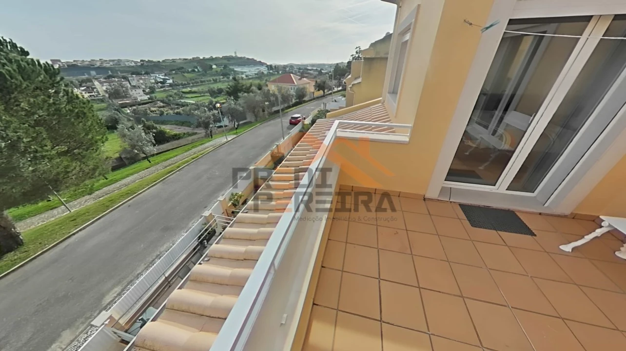 Moradia T4 para Venda em Ramada e Caneças Foto 42