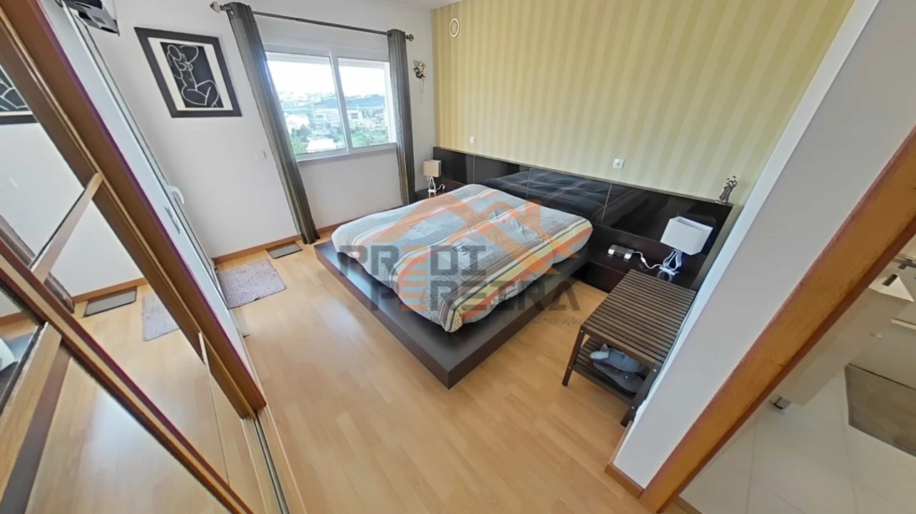 Moradia T4 para Venda em Ramada e Caneças Foto 48