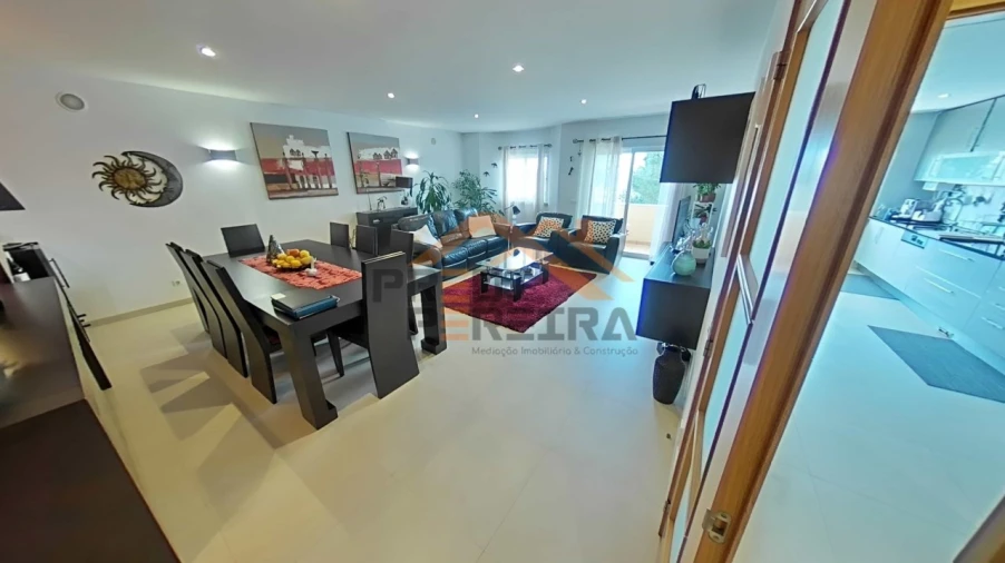 Moradia T4 para Venda em Ramada e Caneças Foto 5