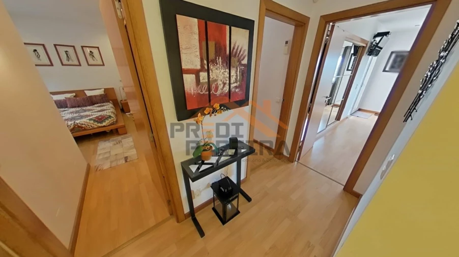 Moradia T4 para Venda em Ramada e Caneças Foto 27