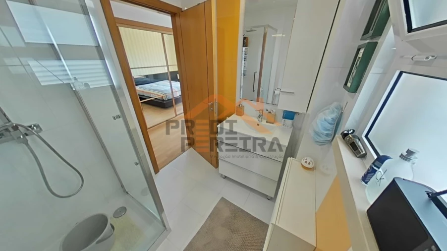 Moradia T4 para Venda em Ramada e Caneças Foto 47