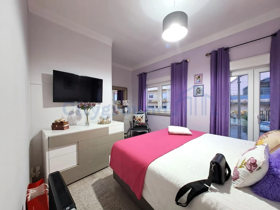 Moradia T4 para Venda em Peral Foto 4