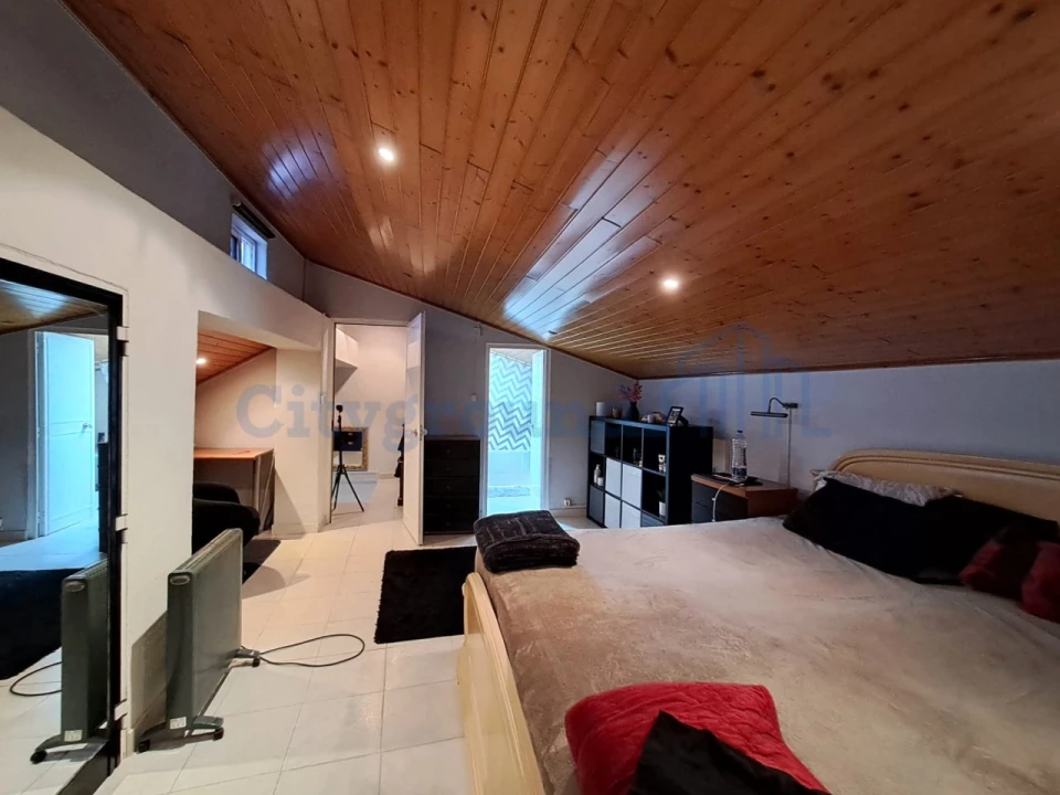 Moradia T4 para Venda em Peral Foto 18