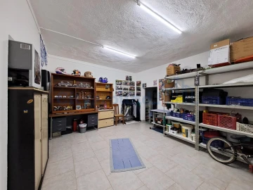 Moradia T4 para Venda em Peral