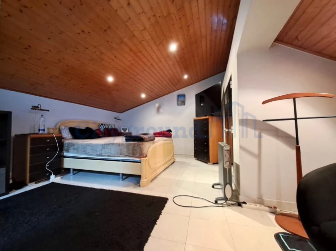 Moradia T4 para Venda em Peral Foto 17