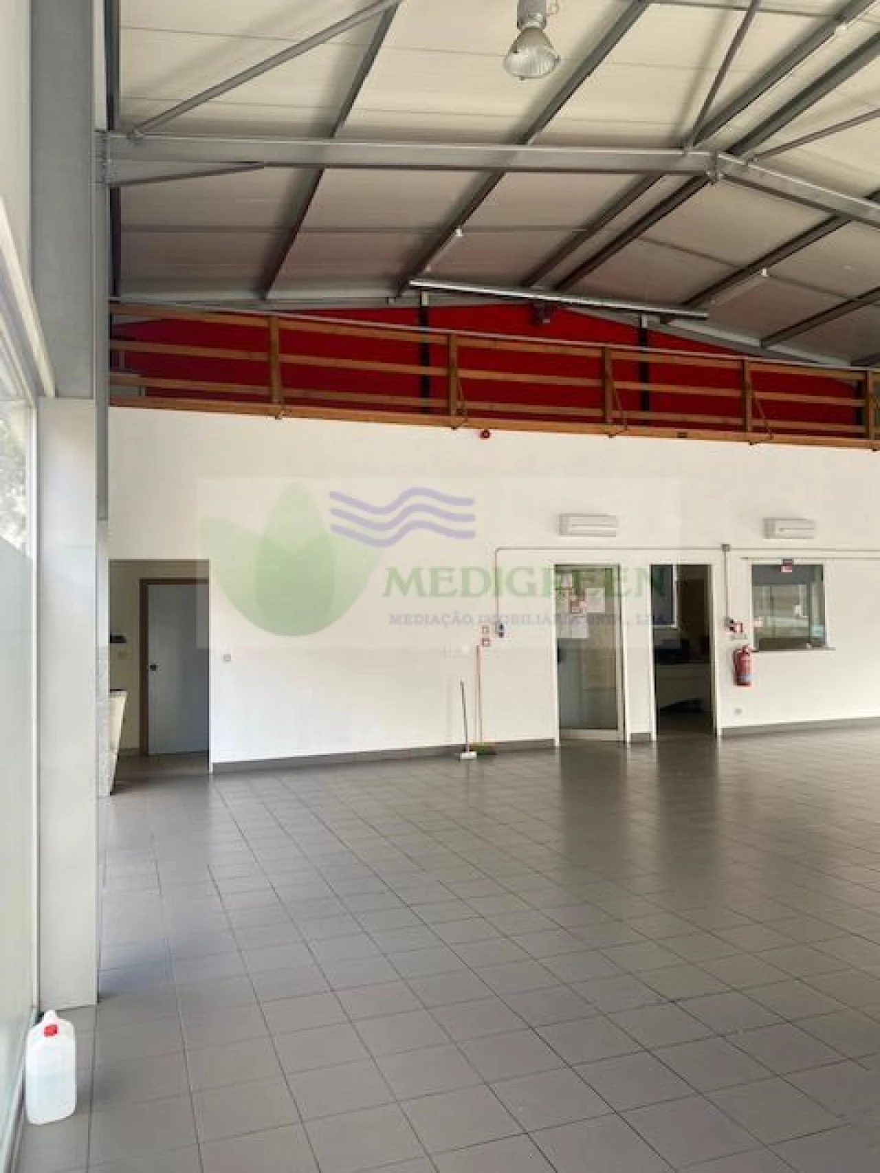 Armazém para Venda em Talhadas Foto 6