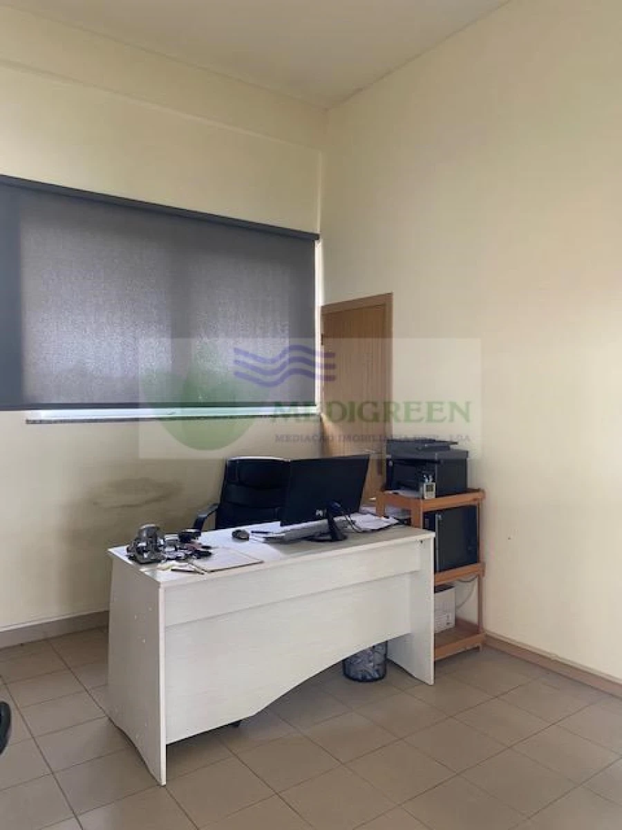 Armazém para Venda em Talhadas Foto 18