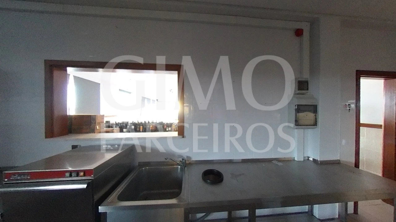 Negócio para Venda em Fermentelos Foto 45